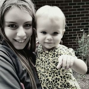 Meet your Posher, Holly